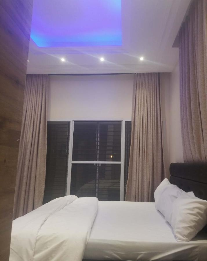 House X Otel Abuja Dış mekan fotoğraf