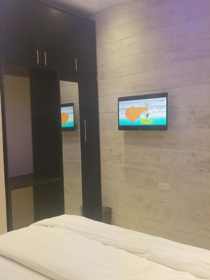 House X Otel Abuja Dış mekan fotoğraf