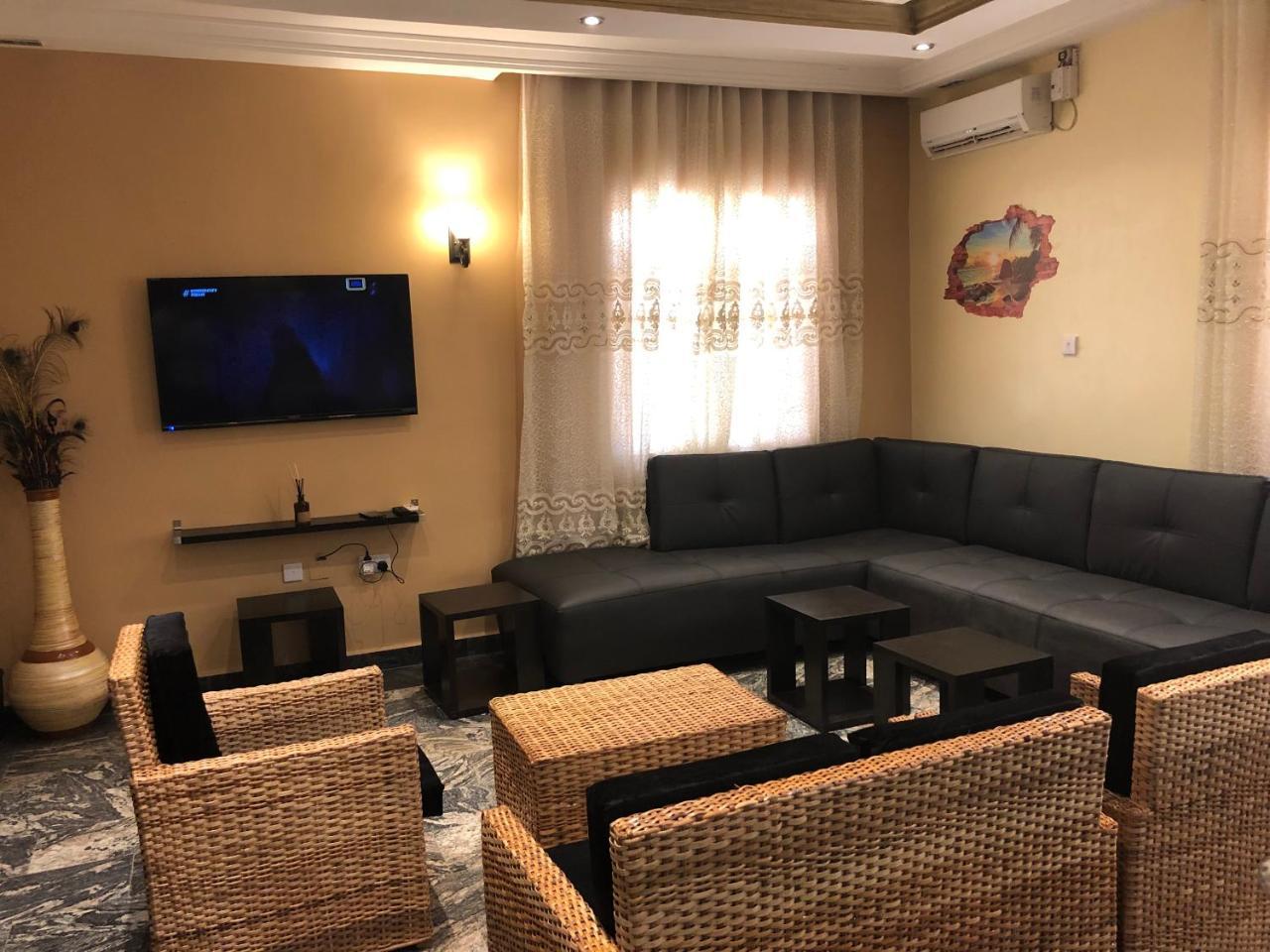 House X Otel Abuja Dış mekan fotoğraf