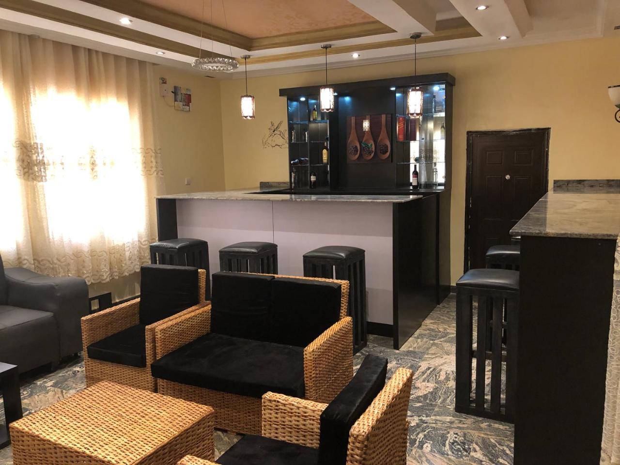 House X Otel Abuja Dış mekan fotoğraf