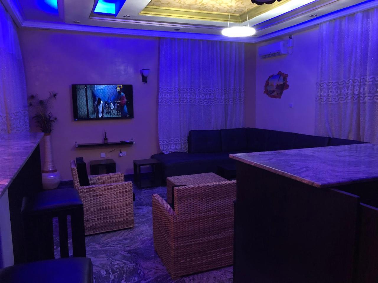 House X Otel Abuja Dış mekan fotoğraf